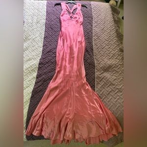Size: 2, Baby pink, Satin, Mermaid fit gown, low back